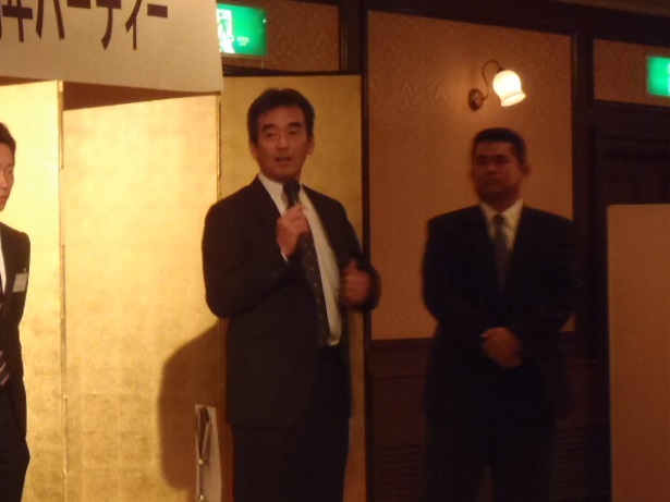 横井先生（左）